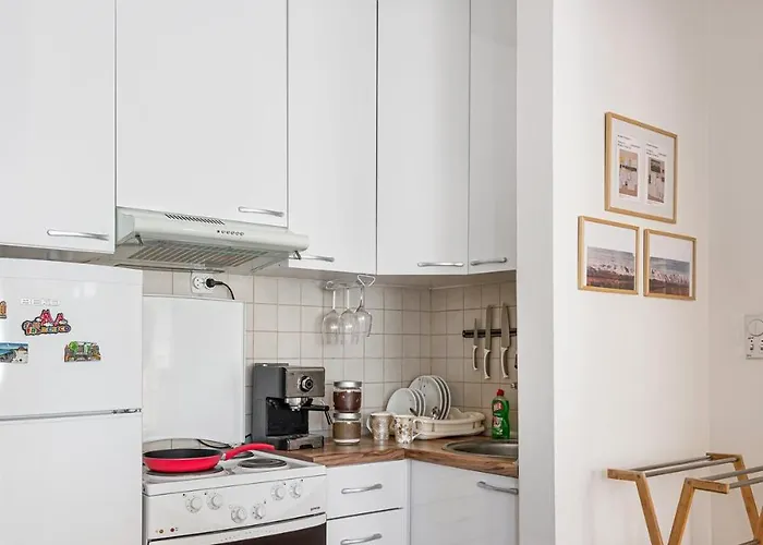 Bright & Stylish, Fully-equipped Appartement