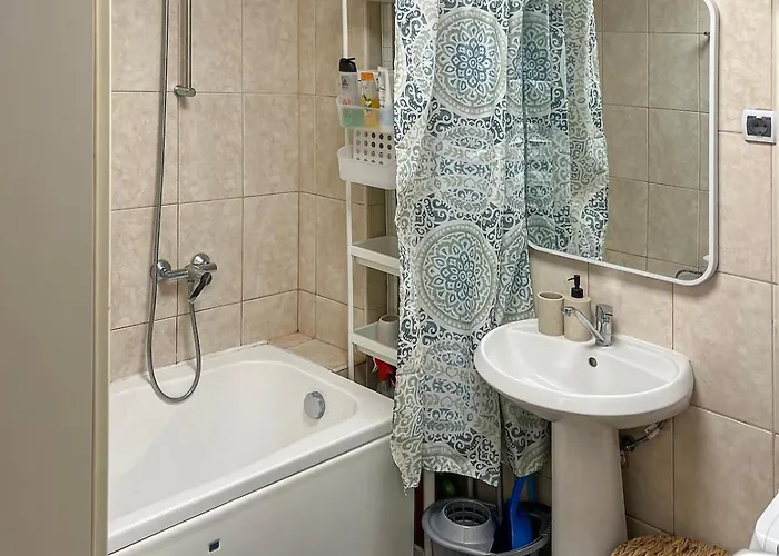 Bright & Stylish, Fully-equipped * Skopje